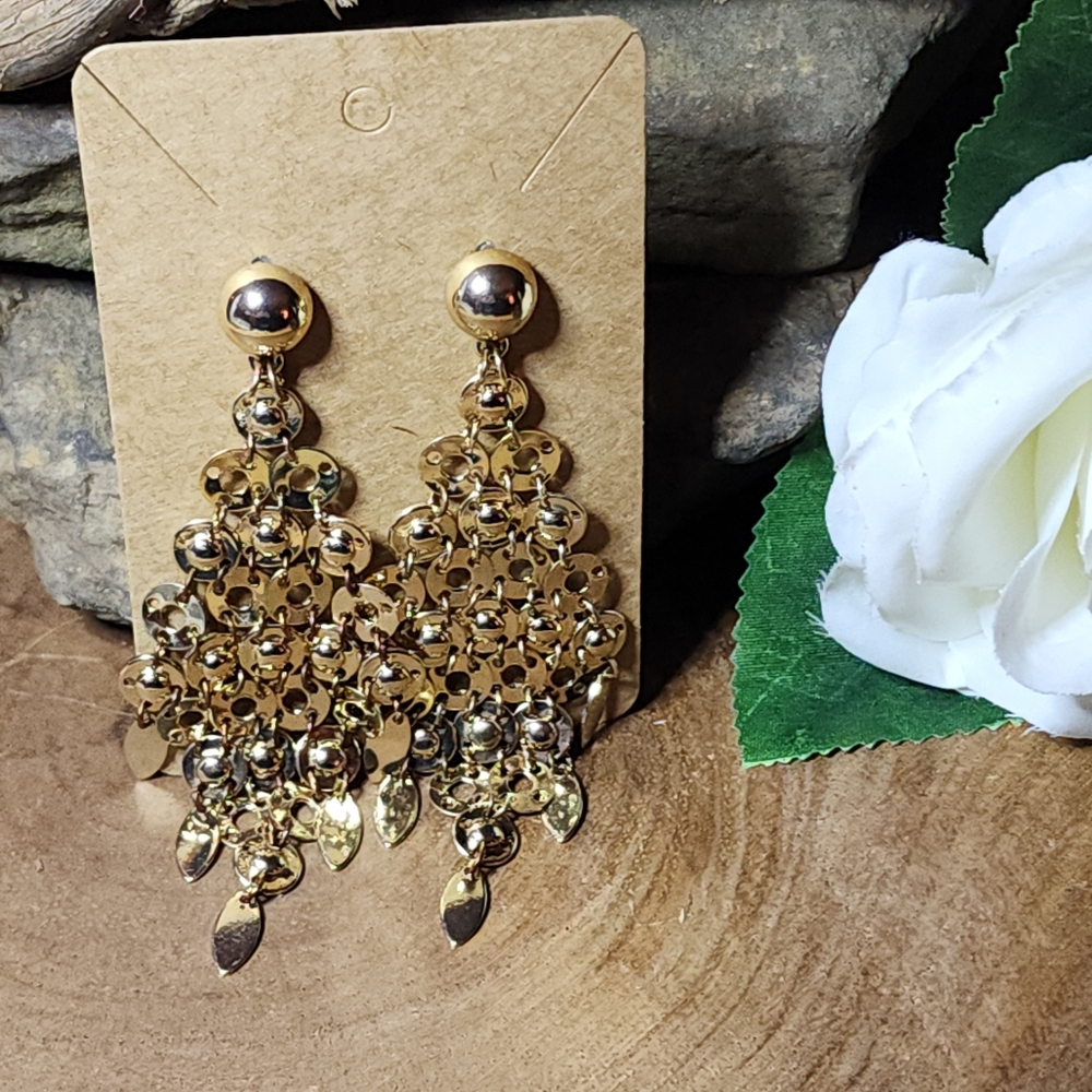 Vintage Glamorous Gold Toned Dangle Drop Chandelier Chainmail Pierced Earrings